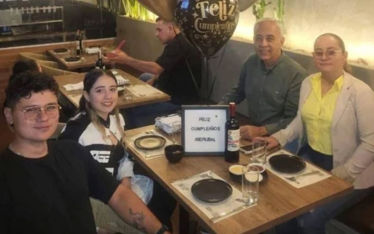 Estos son los rostros de los cuatro miembros de una familia murieron en grave accidente de tránsito.