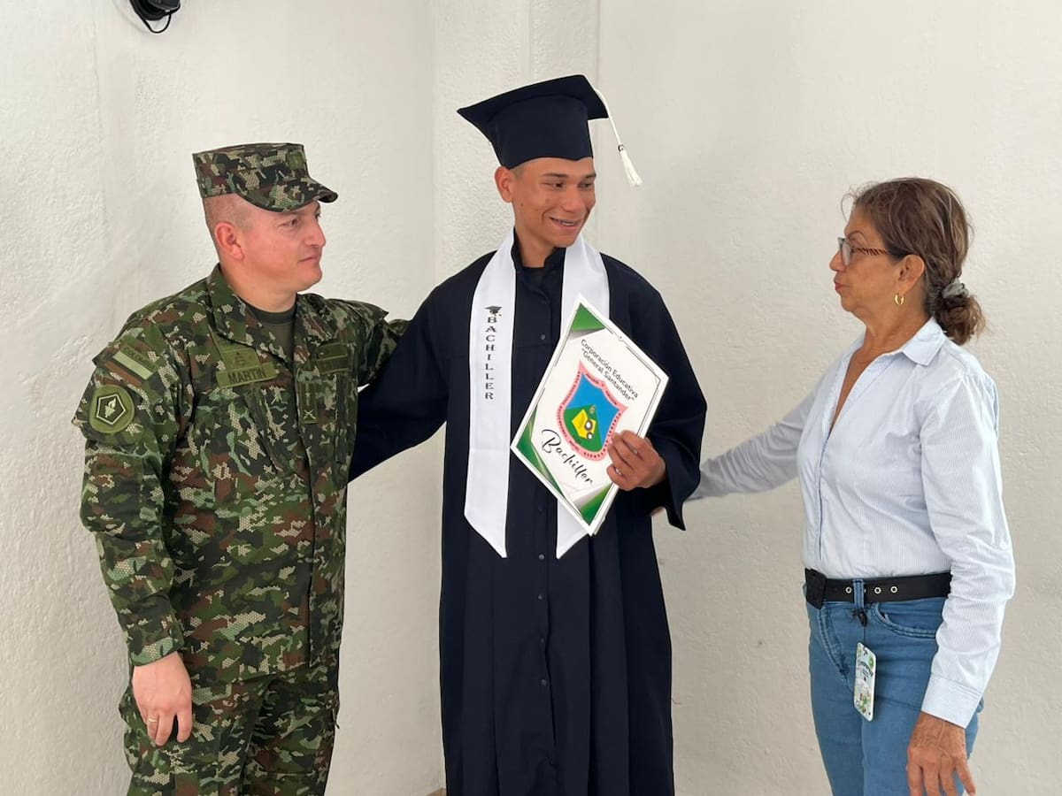 Los soldados en su formación académica.