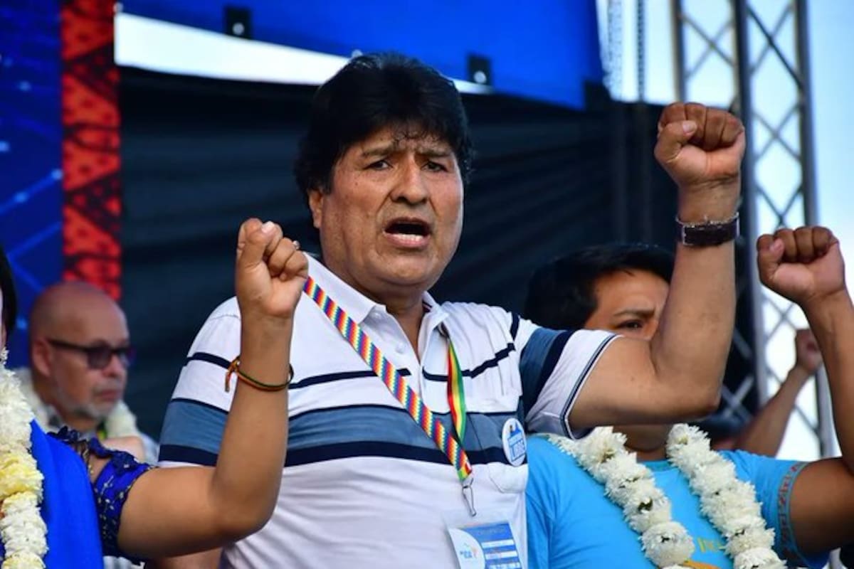 Un tribunal de Bolivia declara en rebeldía al expresidente Evo Morales tras no presentarse al inicio del juicio en el que está acusado de trata agravada de personas por su presunta relación con una menor de edad.