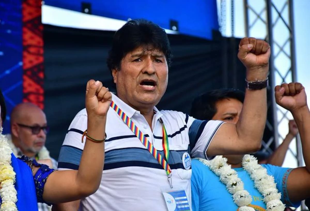 Un tribunal de Bolivia declara en rebeldía al expresidente Evo Morales tras no presentarse al inicio del juicio en el que está acusado de trata agravada de personas por su presunta relación con una menor de edad.
