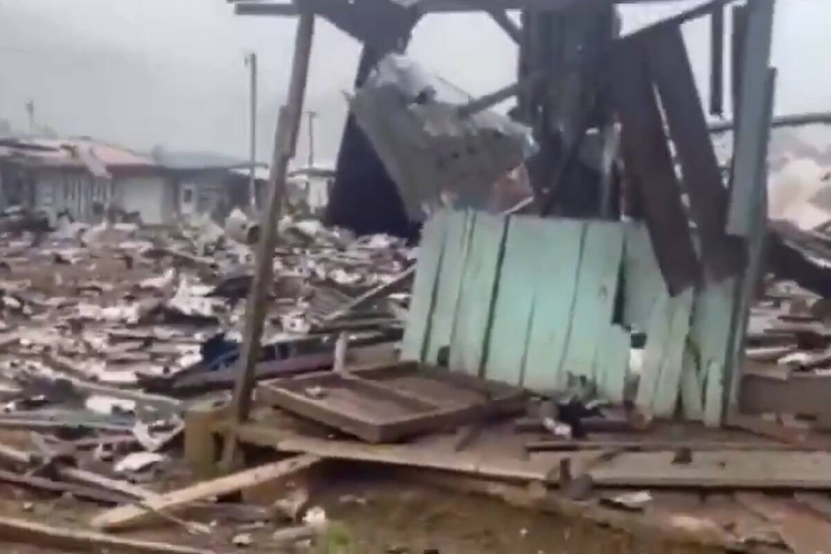 Explosión de una moto bomba en El Plateado dejó muertos y heridos. | Foto: Tomada de video.