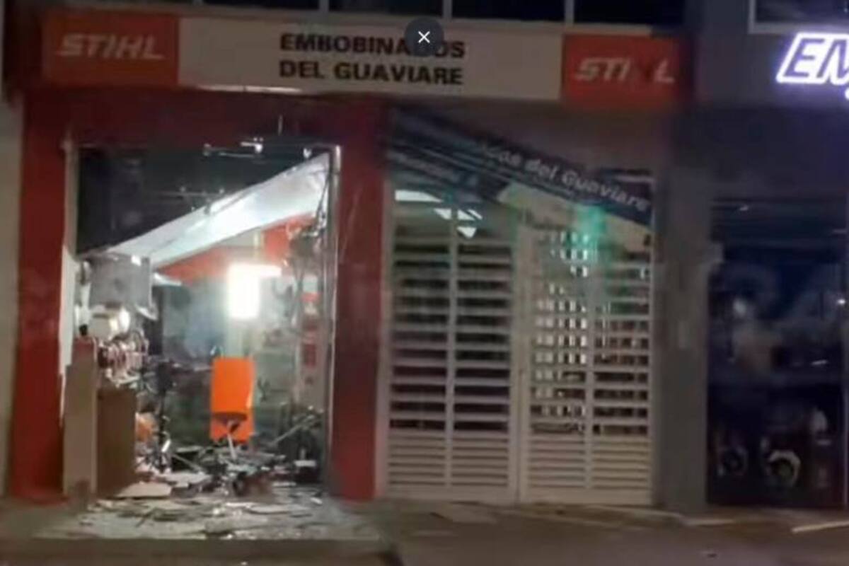 Dos artefactos explosivos estallaron en media hora.