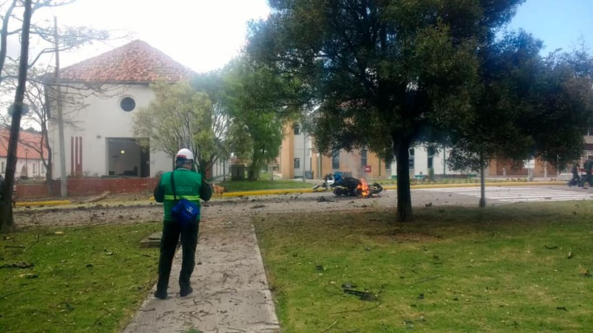 Carro bomba deja 11 fallecidos en la Escuela de Cadetes General Santander en Bogotá