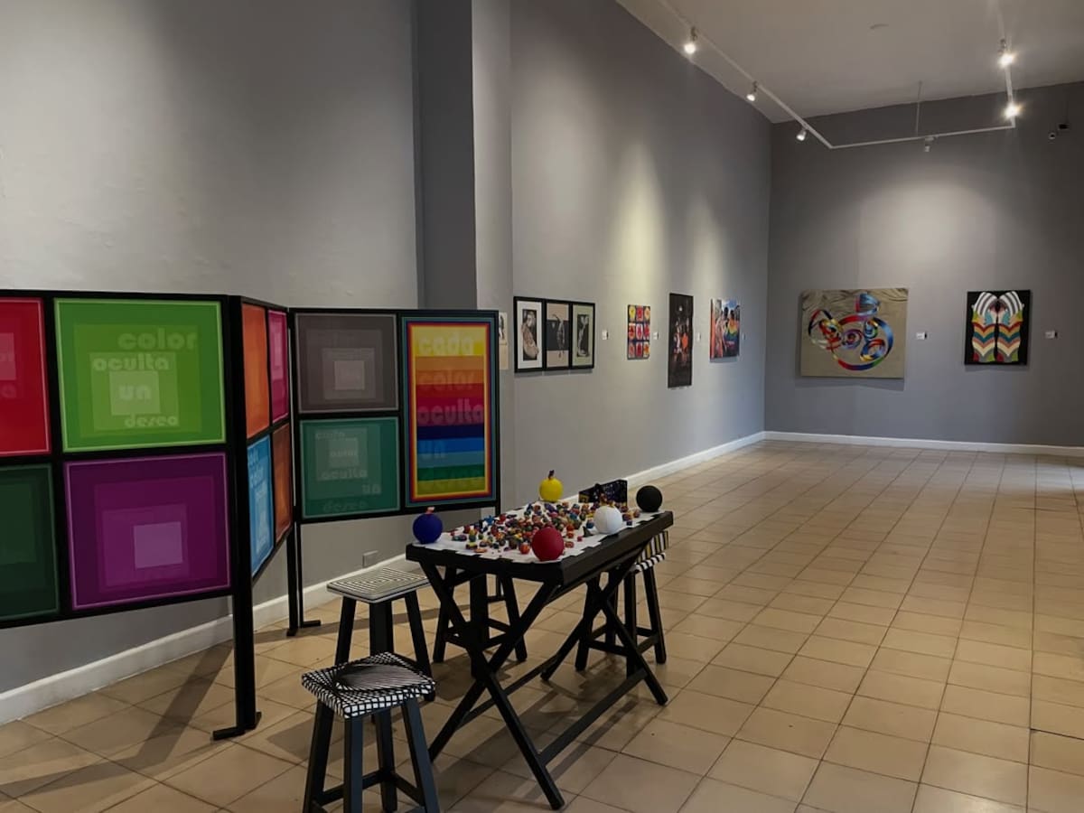 ExpoQueer 2026 reúne a artistas santandereanos que exploran, desde distintas técnicas, las múltiples formas de vivir y expresar la identidad.