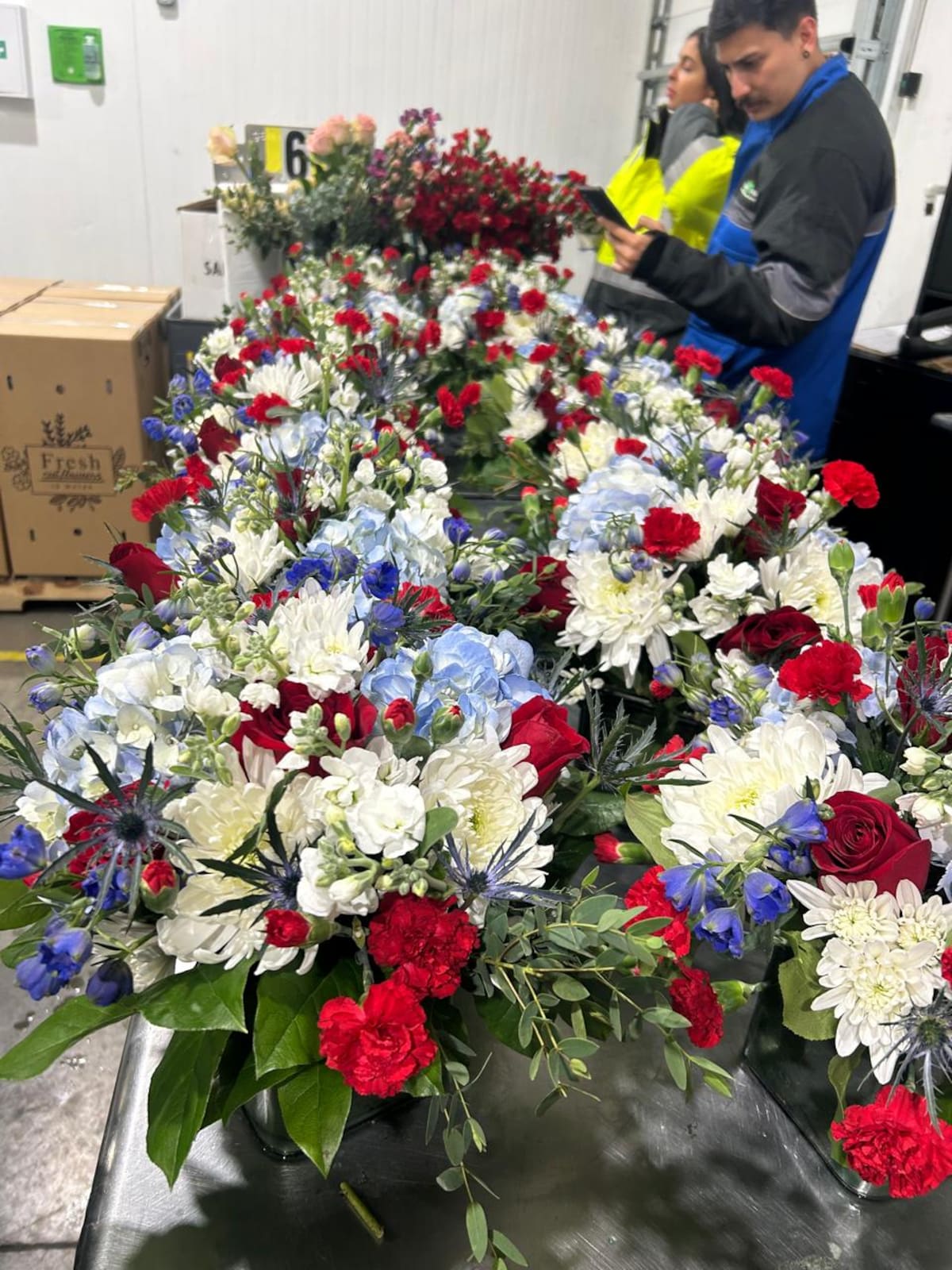 Falcon Farms es el gigante que pone las flores colombianas en manos de todo Estados Unidos.
