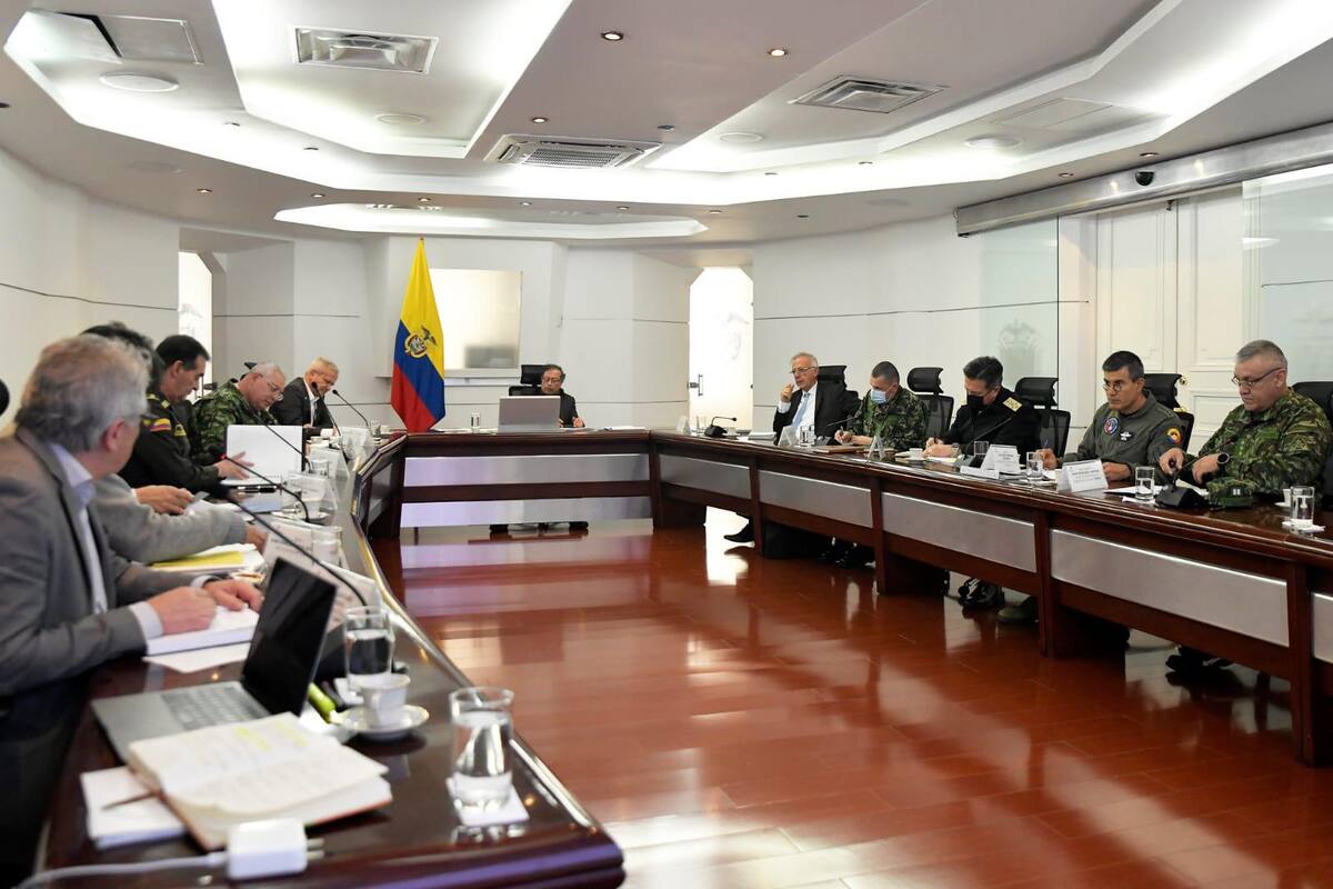 En este consejo se ratificó, con la firma del decreto por parte del señor presidente de la República, el cese de operaciones ofensivas y la disposición de avanzar hacia un escenario de construcción de paz que beneficie a las comunidades más afectadas por la guerra. (Foto: Alto Comisionado de Paz /VANGUARDIA)