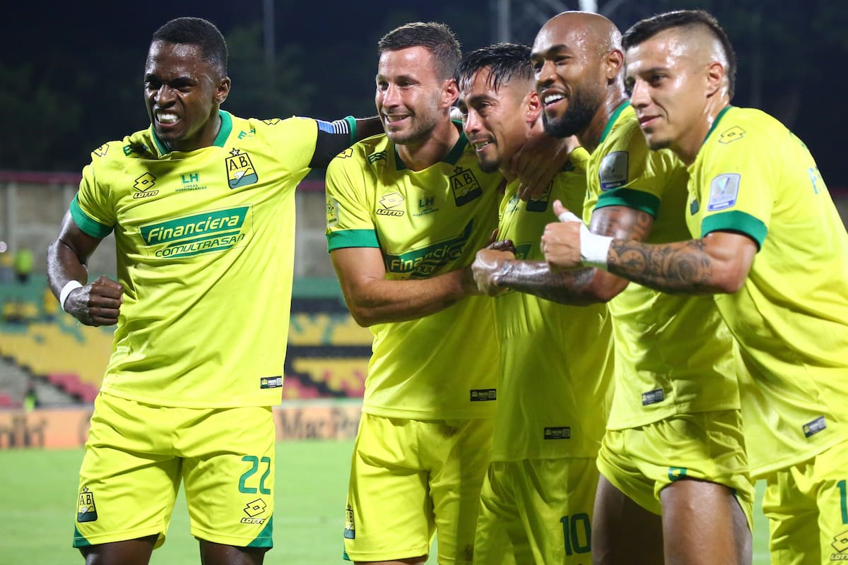 Fabián Sambueza abrió el marcador ante Llaneros por la segunda fecha de la LIga BetPlay II 2026. Foto: Jaime Moreno/Vanguardia