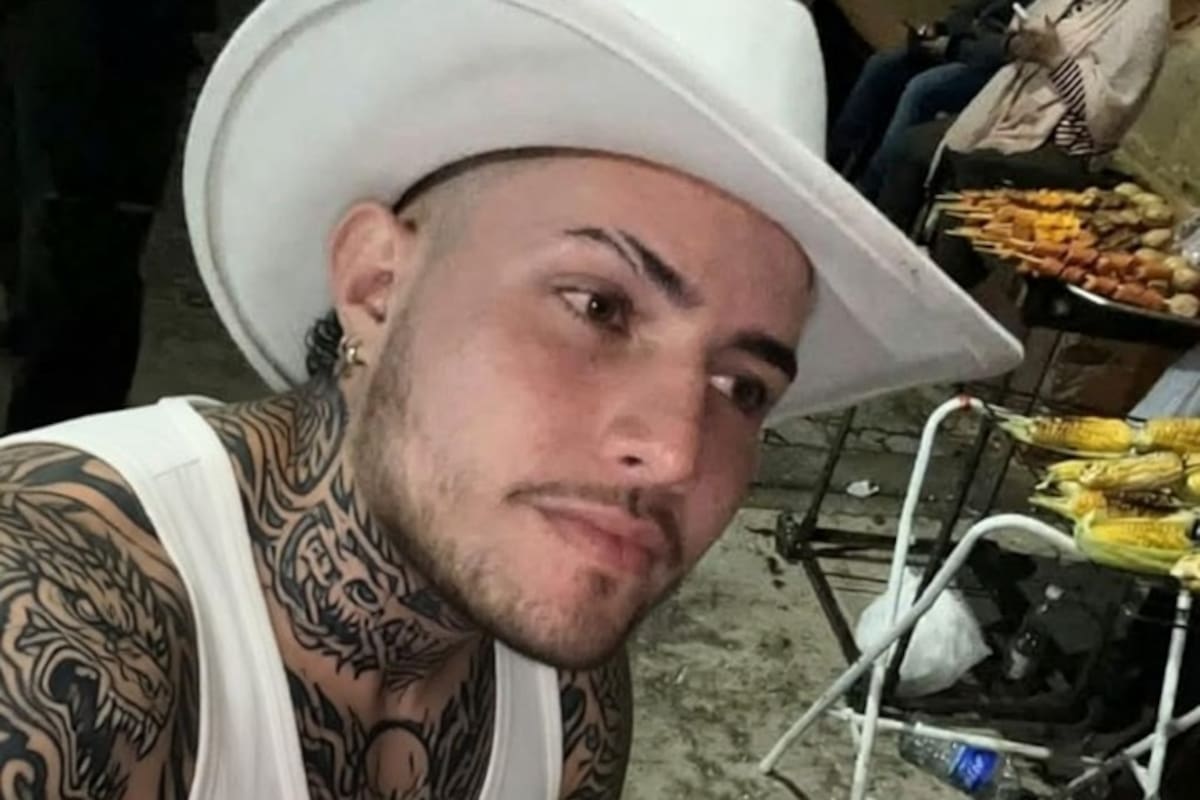 Fabio Alexander Reina Calderón, de 24 años, murió tras chocar en su motocicleta contra una tractomula en el Anillo Vial.