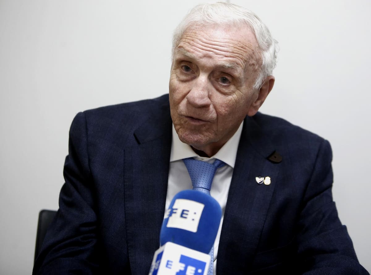 Foto de archvo del El exfutbolista del Real Madrid y exseleccionador de España José Emilio Santamaría. EFE/ Alejandro Prieto