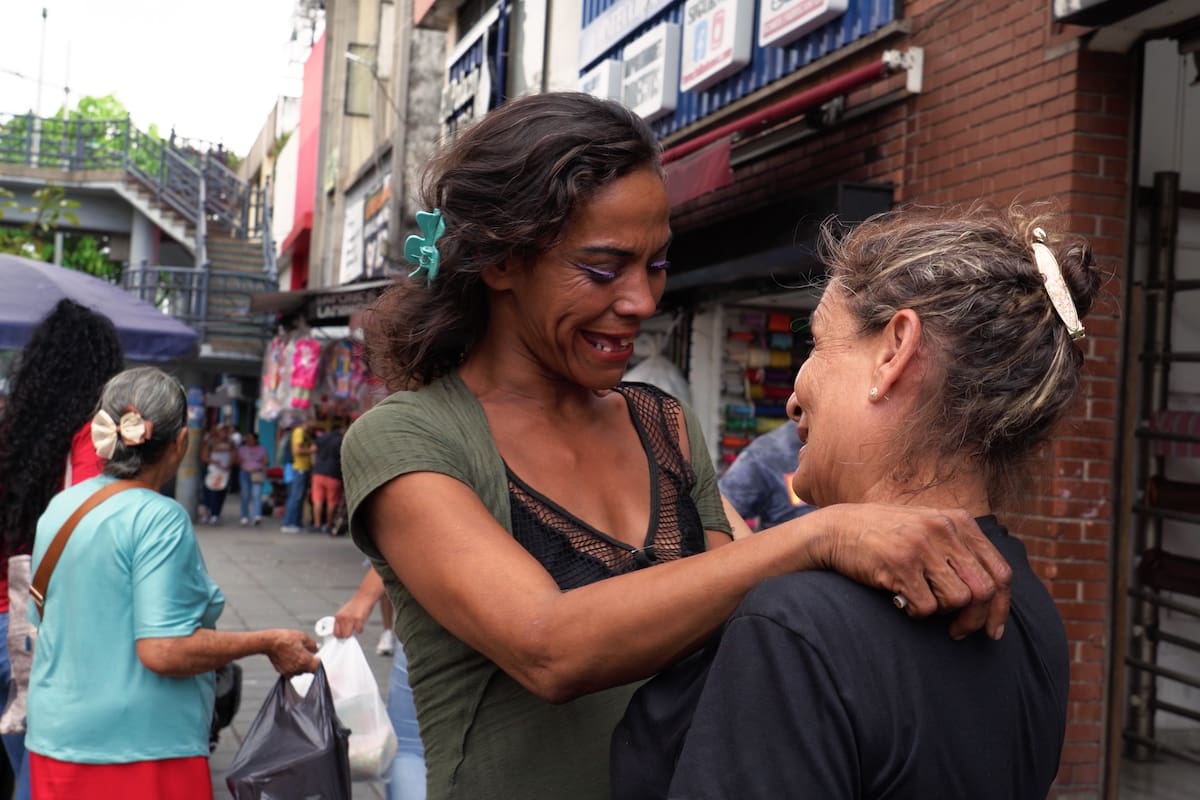 Fanny Orbegoso: La “mamá” que alimenta en las calles. Foto: Juan Ortega/ VANGUARDIA
