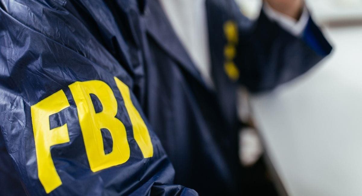 FBI alerta actos violentos en EE.UU. por aniversario de ataque de Hamas en Israel.