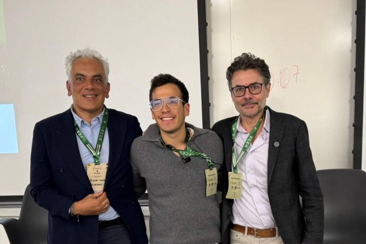 Ricardo Lozano Picón, exministro de Ambiente y Desarrollo Sostenible; Daniel Gutiérrez y Alejandro Gaviria, exministro de Salud. Suministrada / VANGUARDIA