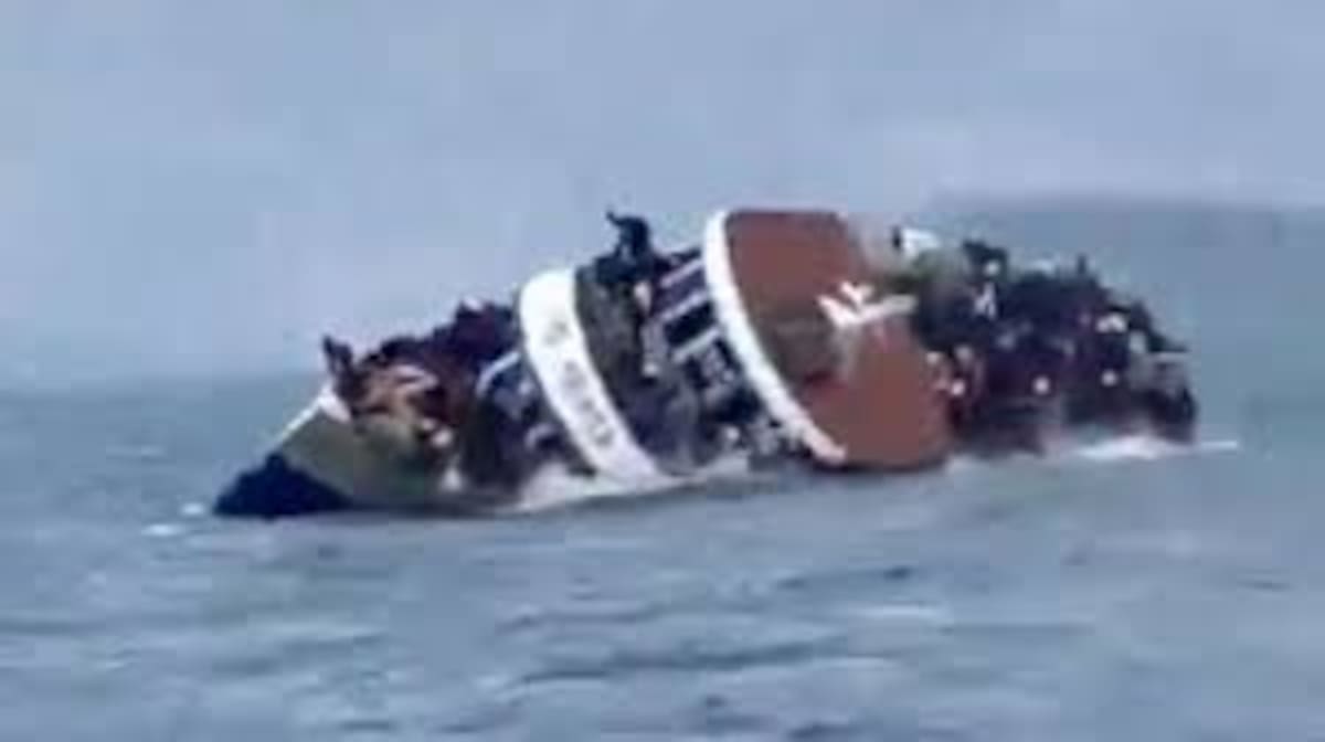 Un ferry naufraga en Zimbabue, dejando al menos 84 muertos.