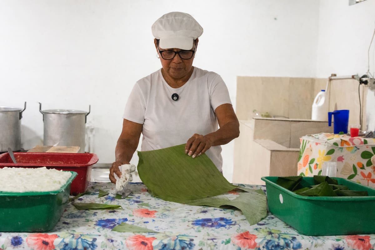 Bolleras tradicionales ofrecen una amplia variedad de productos en el Parque Infantil y el barrio La Victoria durante el Festival Nacional del Bollo en Barrancabermeja.
Suministrada/Vanguardia