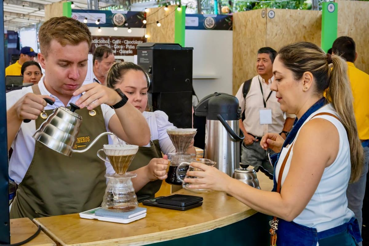 Los emprendedores tuvieron su espacio en la feria microempresarial.