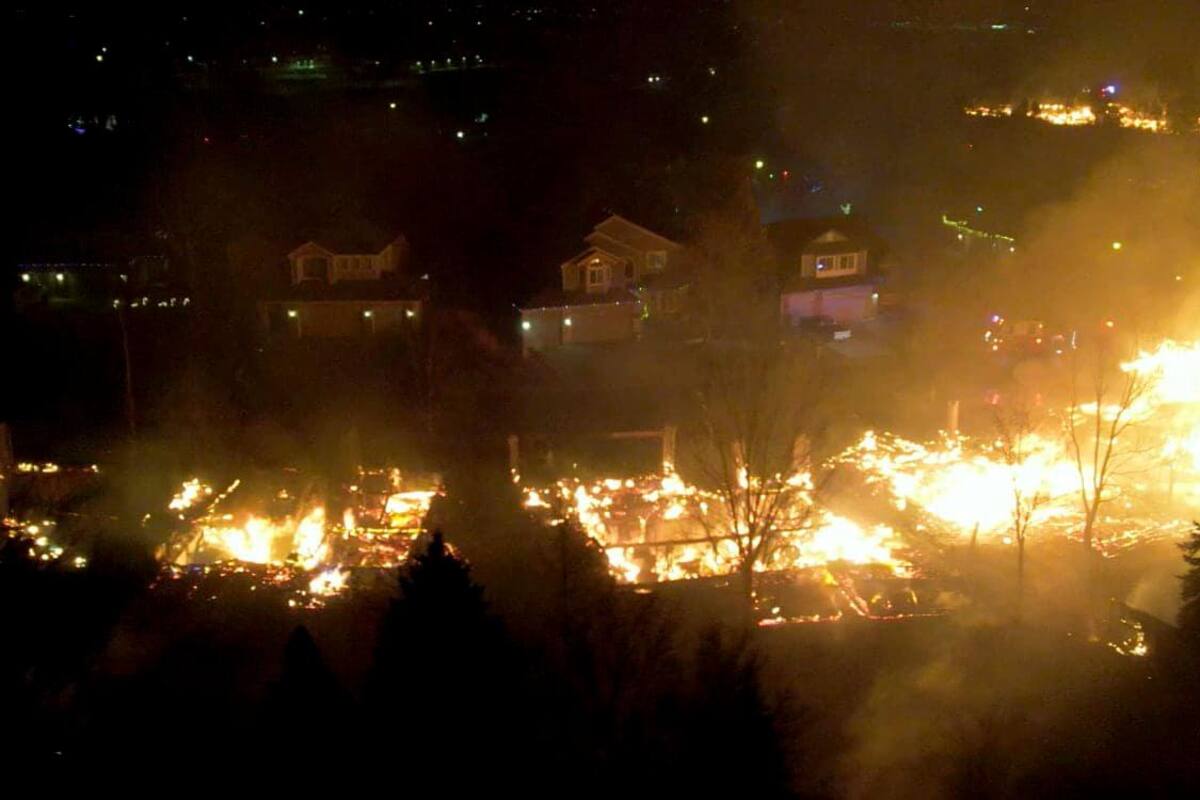 Los incendios han devorado unas 9,4 millas cuadradas en el condado de Boulder, el más afectado. Twitter / VANGUARDIA