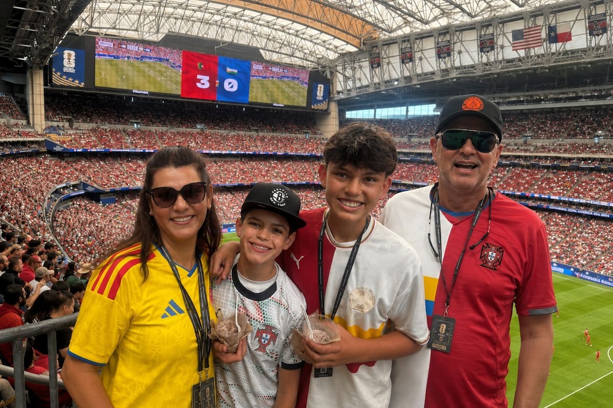 Alexandra Sáenz, Sawyer Durán Sáenz, Connor Durán Sáenz y José Luis Durán. Suministrada / VANGUARDIA