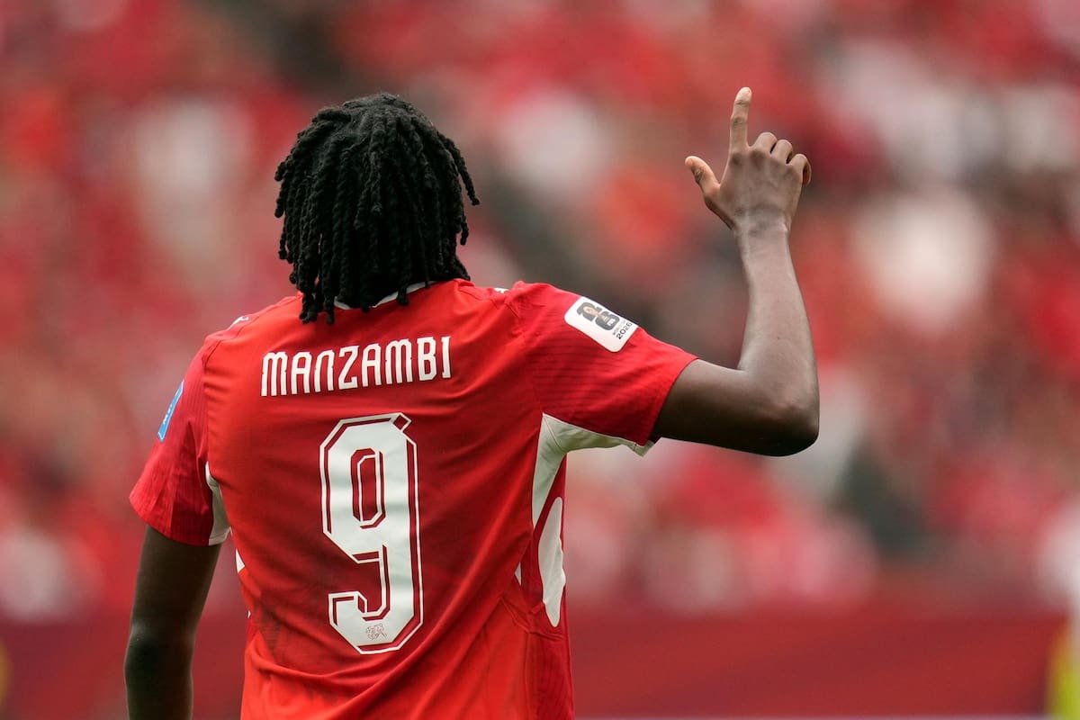 El suizo Johan Manzambi celebra tras marcar el 2-0 durante el partido de la fase de grupos de la Copa Mundial de la FIFA 2026 entre Suiza y Canadá, en Vancouver, Canadá, el 24 de junio de 2026. EFE