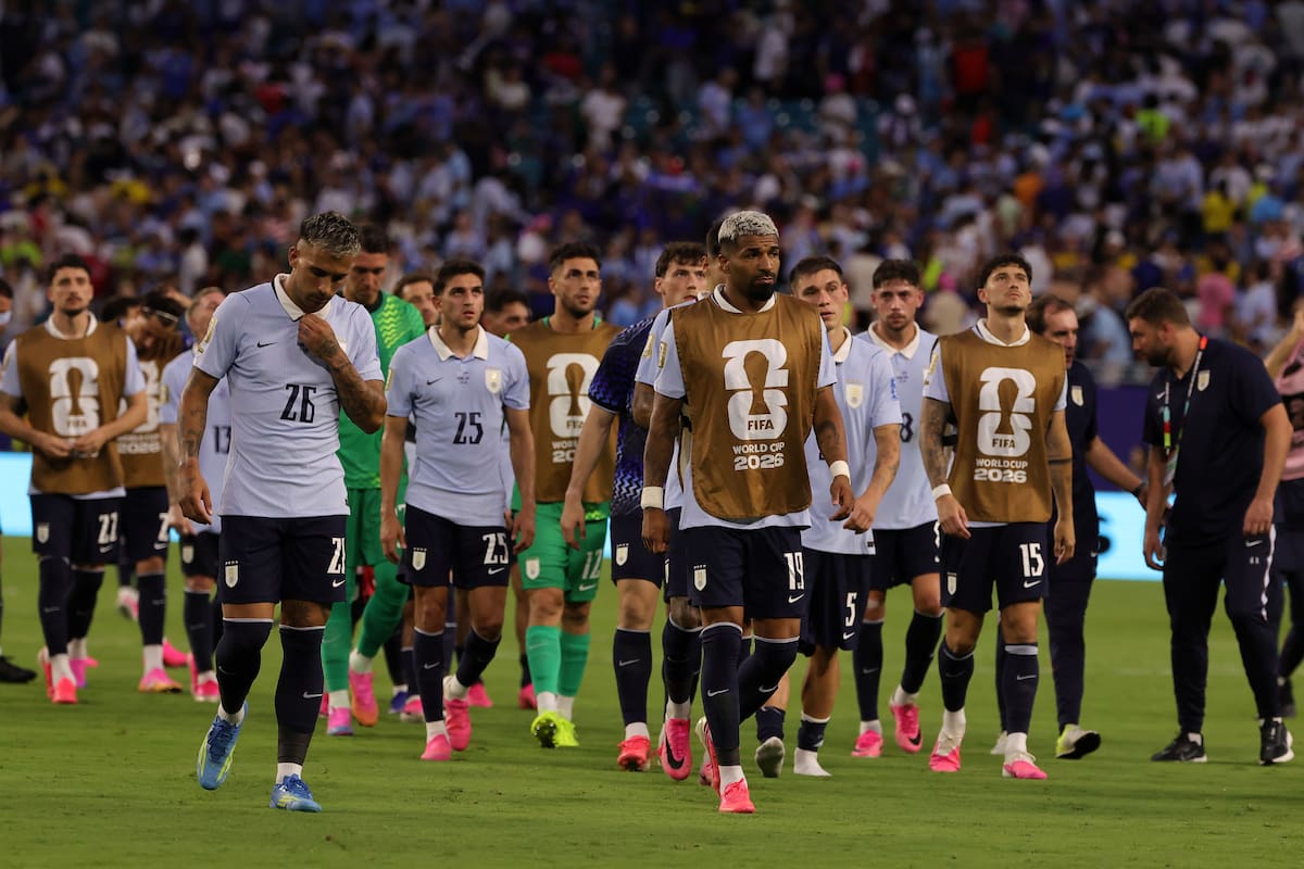 MIAMI (United States), 21/06/2026.- Players of Uruguay walk on the pitch after the FIFA World Cup 2026 group stage match Uruguay against Cape Verde, in Miami, Florida, USA, 21 June 2026. (Cabo Verde) EFE/EPA/CRISTOBAL HERRERA-ULASHKEVICH