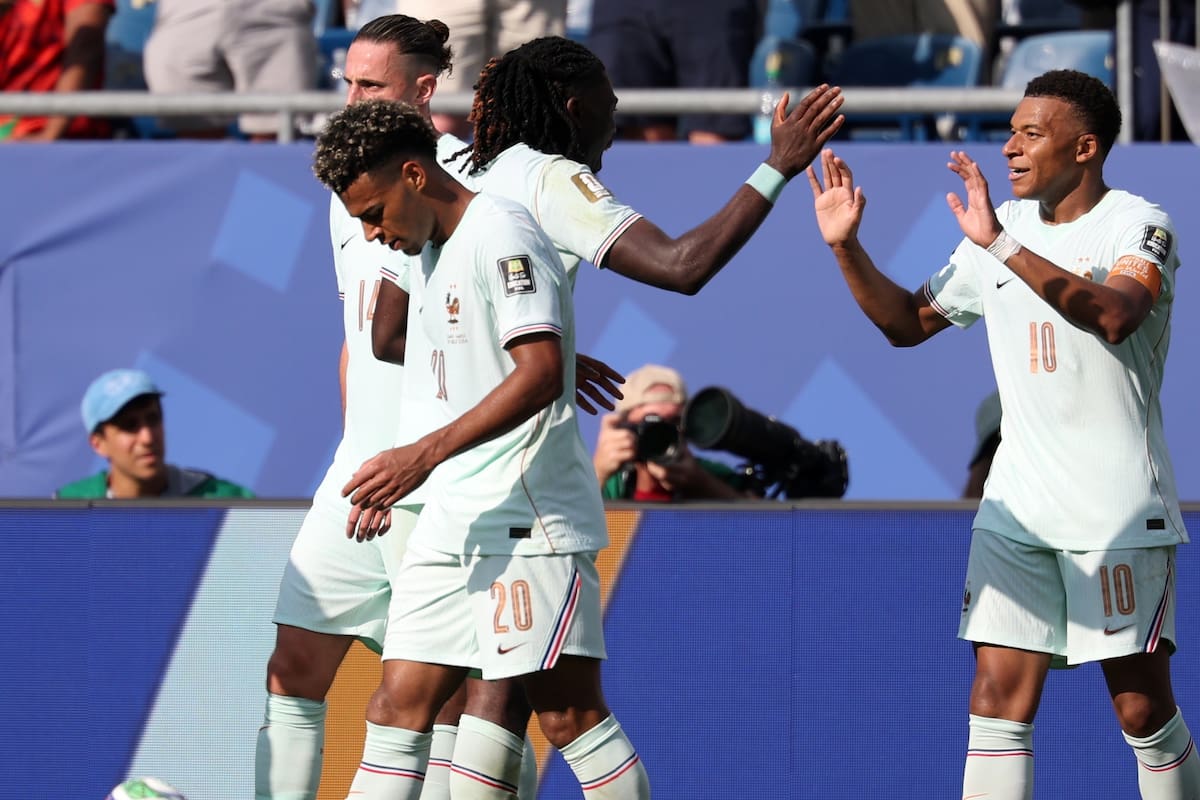 BOSTON (United States), 09/07/2026.- Kylian Mbappe of France (R) celebrates with his teammates after scoring the 1-0 goal during the FIFA World Cup 2026 quarterfinals match France against Morocco, in Boston, Massachusetts, USA, 09 July 2026. (Francia, Marruecos) EFE/EPA/SARAH YENESEL