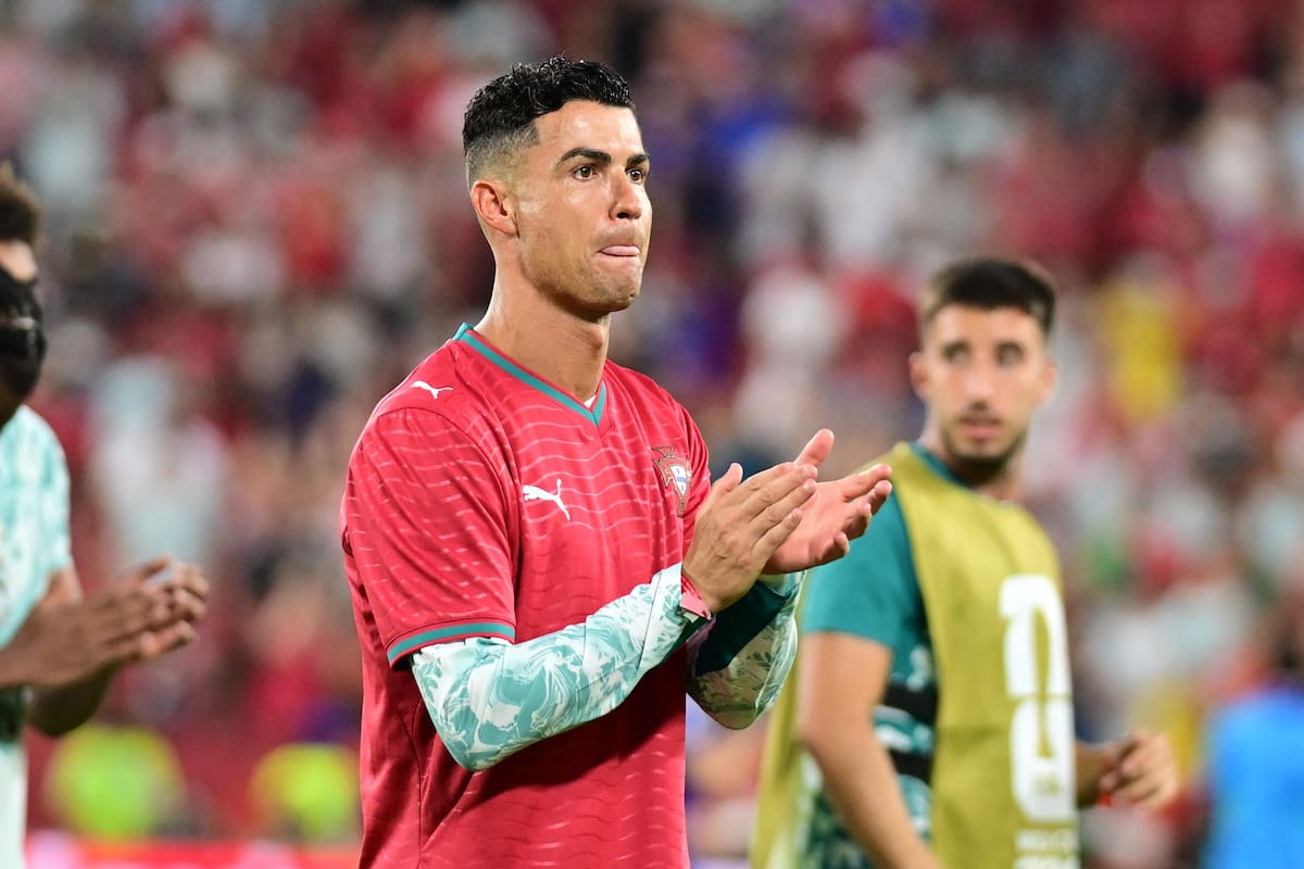 TORONTO (Canada), 02/07/2026.- Cristiano Ronaldo of Portugal, wearing the shirt of his late teammate Diogo Jota, with his teammates greet supporters after winning the FIFA World Cup 2026 Round of 32 match Portugal against Croatia, in Toronto, Canada, 02 July 2026. (Croacia) EFE/EPA/EDUARDO LIMA