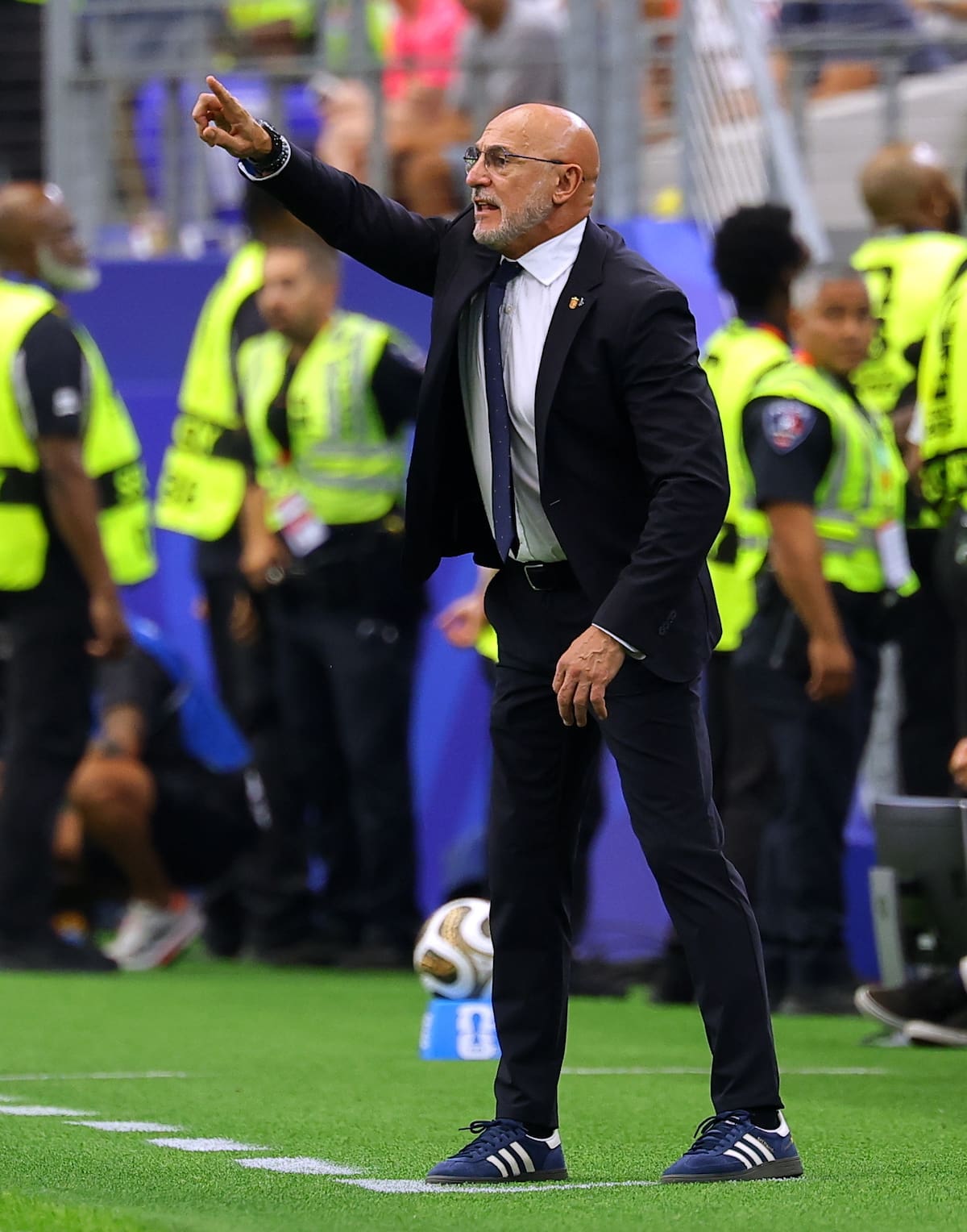 DALLAS (United States), 14/07/2026.- Spain's head coach Luis de la Fuente during the FIFA World Cup 2026 semifinals match France against Spain, in Dallas, USA, 14 July 2026. (Francia, España) EFE/EPA/CHRISTOPHER NEUNDORF