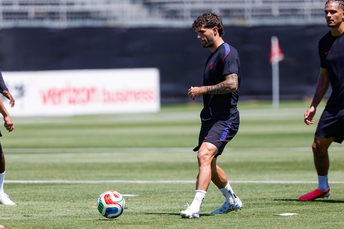 IRVINE (United States), 11/06/2026.- Christian Pulisic of the United States attends a training session for the national team at the Great Park Sports Complex in Irvine, California, USA, 11 June 2026. (Estados Unidos) EFE/EPA/CHRIS TORRES