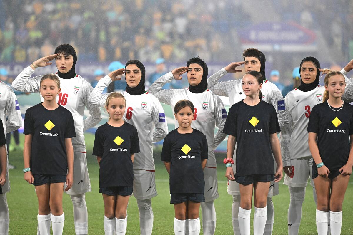 Jugadoras de la selección de Irán antes del partido de Copa Asia frente a Australia, el pasado 5 de marzo. EFE/EPA/DAVE HUNT AUSTRALIA AND NEW ZEALAND OUT