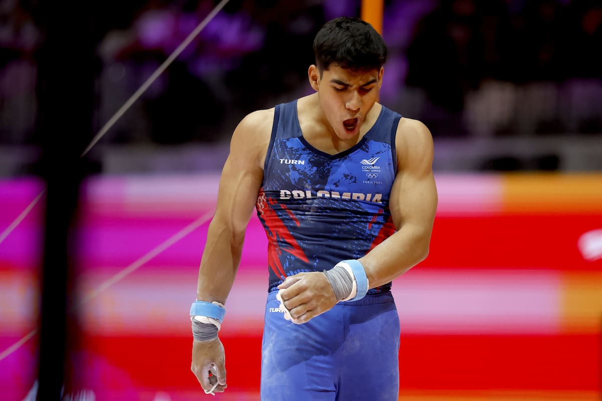 JAKARTA (Indonesia), 22/10/2025.- Angel Barajas of Colombia reacts after his performance on the High Bar during the Men's Artistic Gymnastics All-Around Final at the FIG Artistic Gymnastics World Championships 2025 in Jakarta, Indonesia, 22 October 2025. EFE/EPA/MAST IRHAM