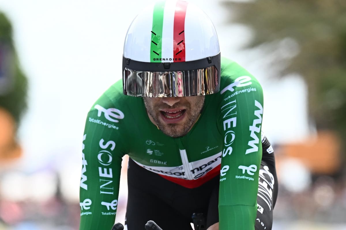 El italiano Filippo Ganna (Netcompany Ineos) en la décima etapa del Giro de Italia. //Foto, EFE: LUCA ZENNARO