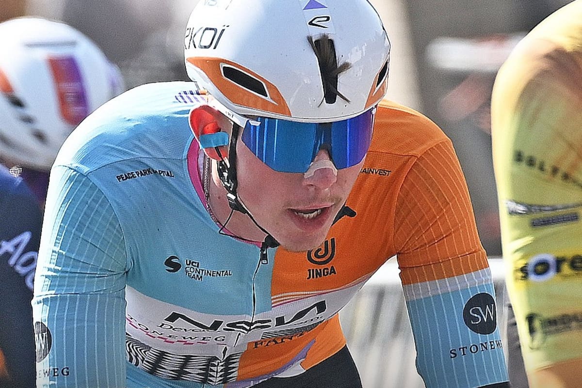 Finlay Tarling, ciclista británico de apenas 19 años, falleció durante la octava etapa de la Volta a Portugal tras sufrir un grave accidente. /FOTO: NSN Development Team