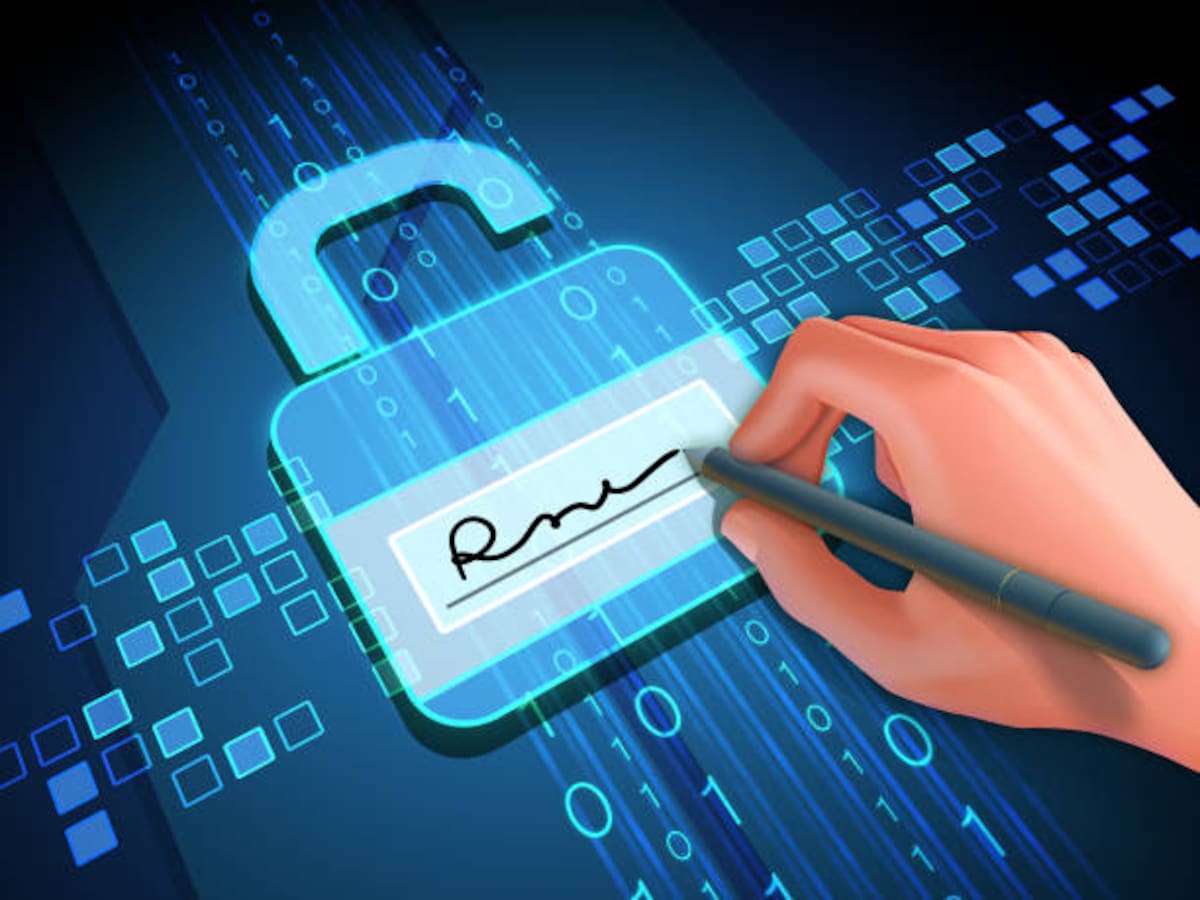Los códigos enviados al celular son una medida de seguridad, pero por sí solos no necesariamente demuestran quién realizó una firma electrónica.