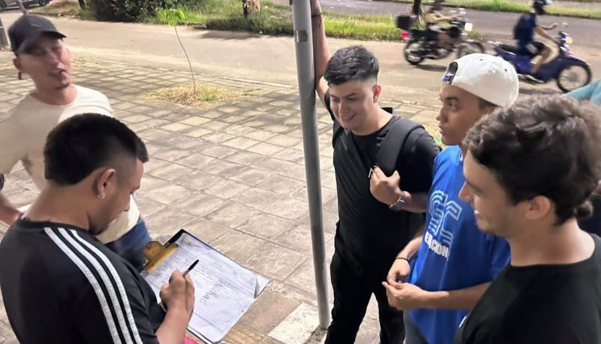 Jóvenes de Barrancabermeja iniciaron la recolección de firmas para promover un cabildo abierto sobre la ejecución del empréstito aprobado en 2024.
Suministrada/Vanguardia