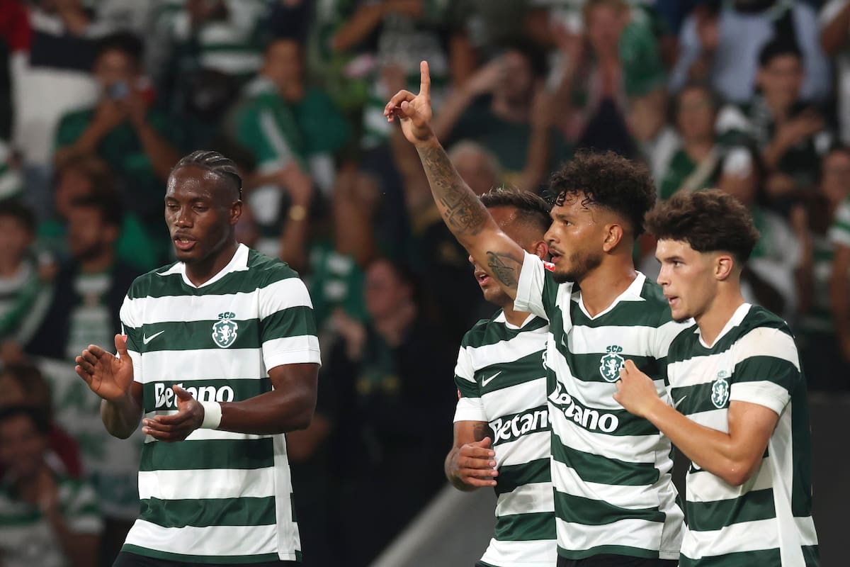 Lisbon (Portugal), 22/08/2026.- Sporting`s Suarez (2-R) celebrates a goal against Alverca during their Portuguese First League soccer match held at Alvalade Stadium, Lisbon, Portugal, 22nd August 2026. (Lisboa) EFE/EPA/LUIS FORRA