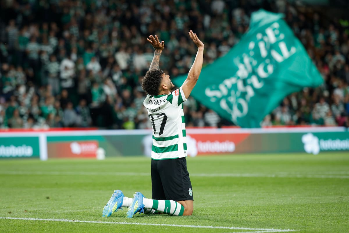 Lisboa (Portugal), 16/05/2026.- Sporting CP's Luis Suarez (C) celebrates scoring the 2-0 goal during the Portuguese First League soccer match between Sporting CP and Gil Vicente, in Lisbon, Portugal, 16 May 2026. (Lisboa) EFE/EPA/ANTONIO PEDRO SANTOS