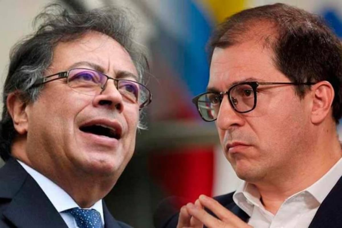 El presidente Gustavo Petro le pediría al fiscal Barbosa que identifique a persona responsable de mensajes amenazantes contra su hija Andrea Petro.