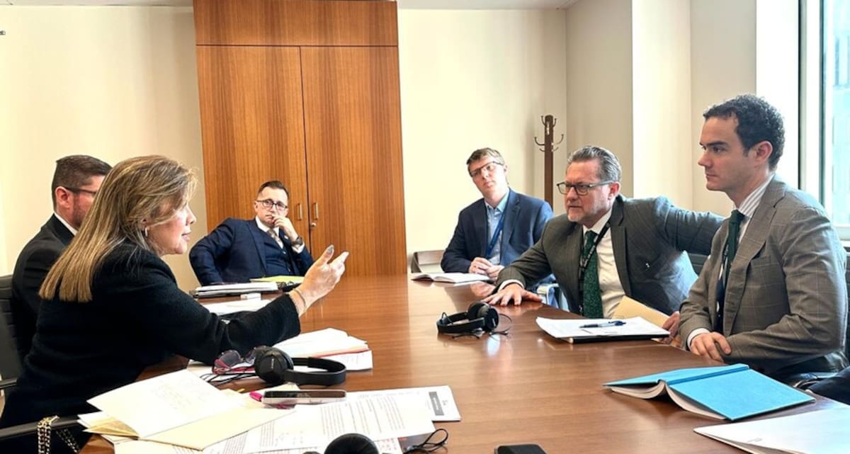 Luz Adriana Camargo coordinó acciones frente a la trata de personas y el tráfico de armas. El pacto incluye rastreo de criptoactivos y operativos del CTI. | Foto: Colprensa.