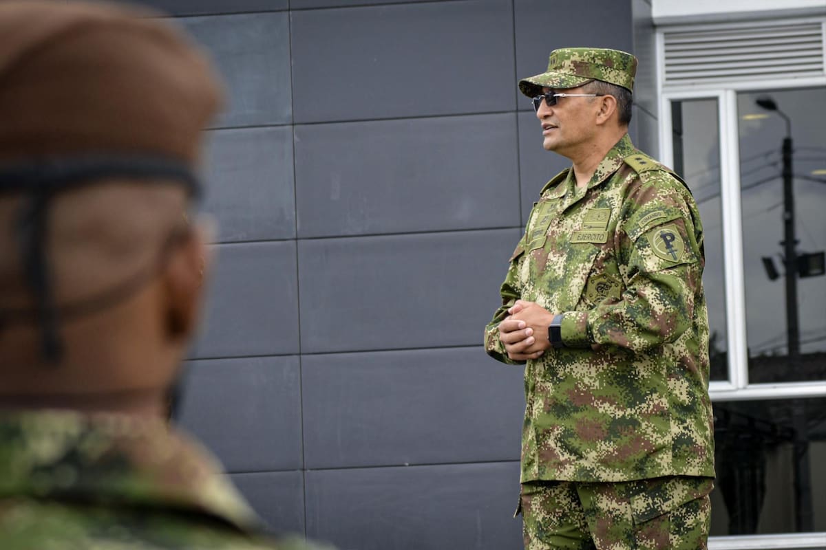 Cambios en la cúpula militar: tres altos mandos saldrían de sus cargos