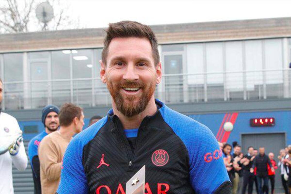 El pasillo de honor del PSG a Lionel Messi.