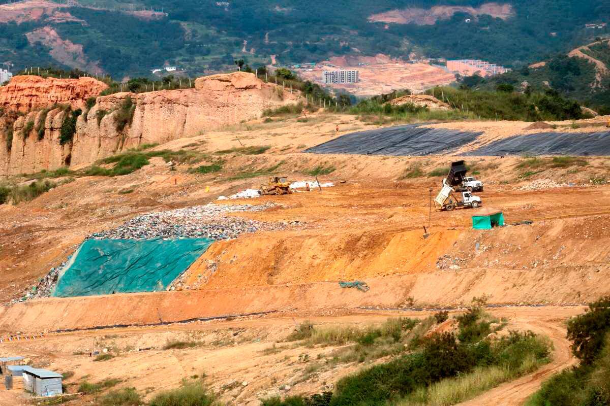 Las celdas se construyeron con un nivel superior de extracción de lixiviados, lo cual hace que se necesite repotenciar la planta de tratamiento, la cual no se ha podido contratar por la falta de recursos. (Foto: Archivo / VANGUARDIA)