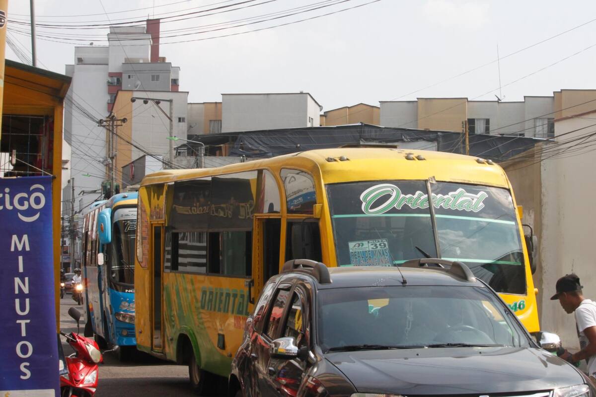 El gremio del transporte público colectivo anunció cese de actividades para el próximo 5 de marzo. Su objetivo es alzar la voz de protesta en contra de las autoridades municipales y de tránsito. (Foto: Jaime del Río / VANGUARDIA)