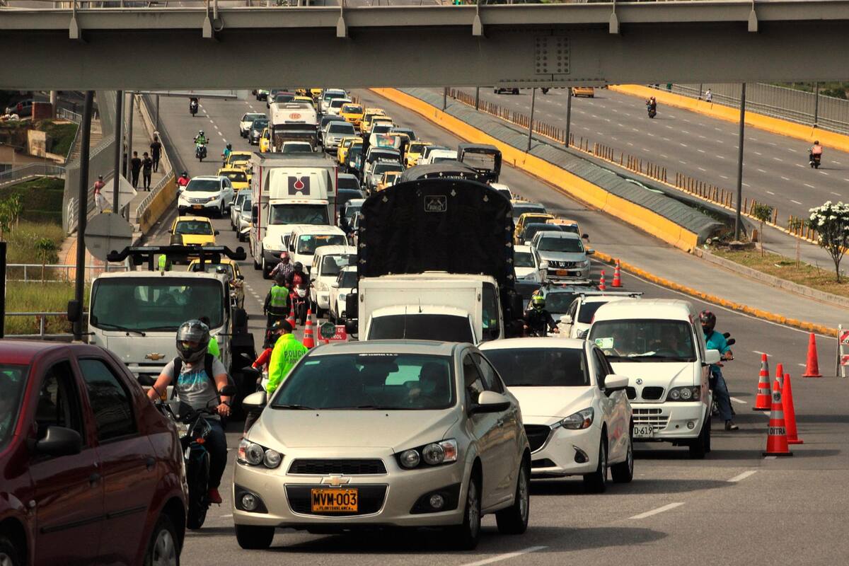 El parque automotor entre los cuatro municipios del área metropolitana de Bucaramanga, a corte de diciembre de 2018, superaba los 700 mil vehículos. (Foto: Archivo / VANGUARDIA)