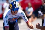 Golpe al Tour de Francia: Florian Lipowitz abandonó tras una aparatosa caída en la contrarreloj