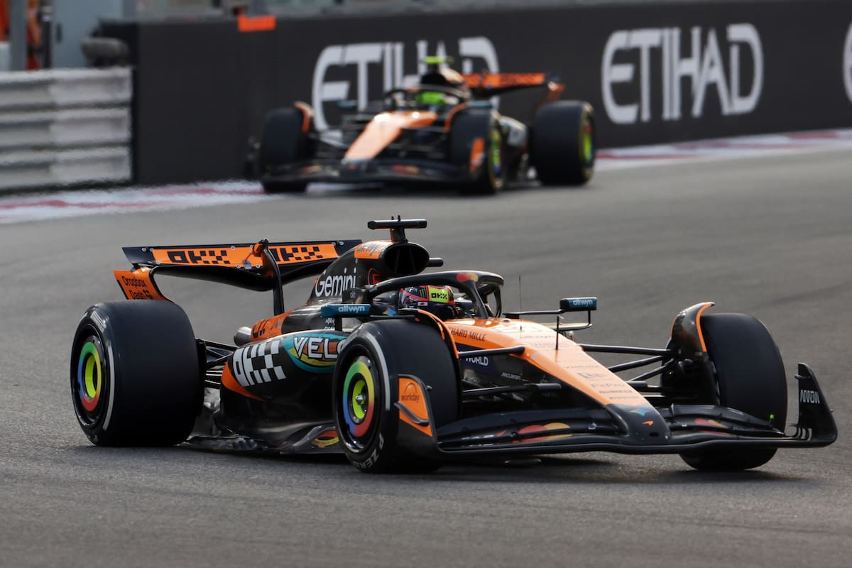 ABU DHABI (United Arab Emirates), 07/12/2025.- McLaren driver Oscar Piastri of Australia competes in the Formula One Abu Dhabi Grand Prix at the Yas Marina Circuit racetrack in Abu Dhabi, United Arab Emirates, 07 December 2025. (Fórmula Uno, Emiratos Árabes Unidos) EFE/EPA/ALI HAIDER