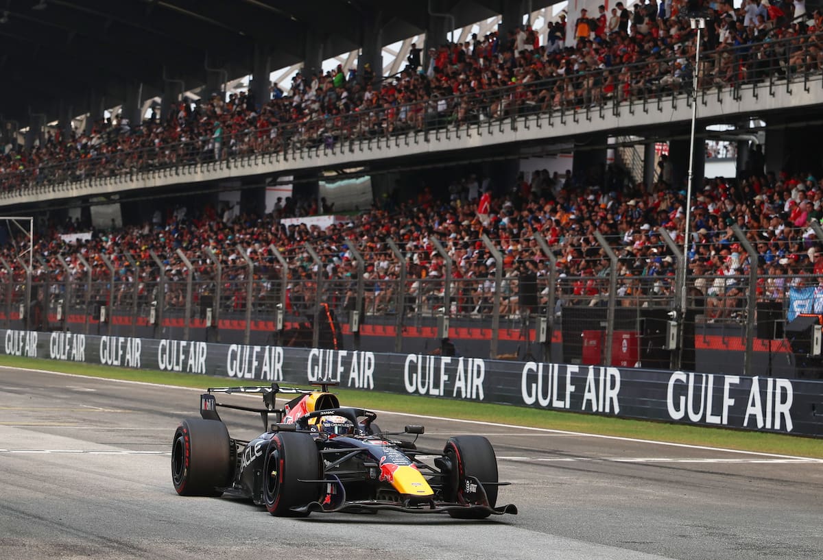 SEPANG (Malaysia), 04/10/2026.- Red Bull Racing driver Max Verstappen of Netherlands competes in the 2026 Formula 1 Bahrain Grand Prix at the Sepang International Circuit in Malaysia, in Sepang, Malaysia, 04 October 2026. (Fórmula Uno, Bahrein, Malasia, Países Bajos; Holanda) EFE/EPA/ANNICE LYN / POOL