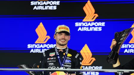 Max Verstappen conquista por primera vez el GP de Singapur de F1 y Kimi Antonelli se acerca al título