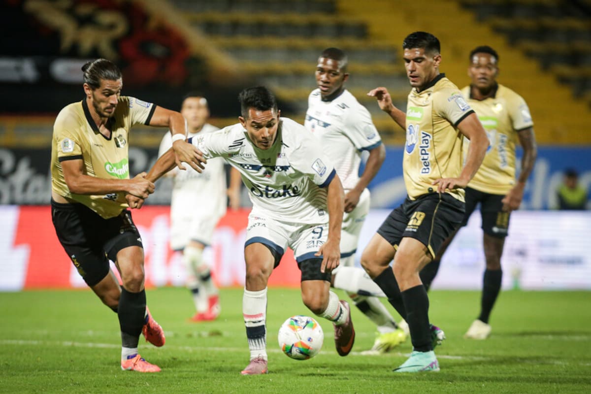 Fortaleza superó 2-0 a Águilas Doradas y se mantiene con opciones de clasificar a los cuartos de final de la Liga BetPlay I de 2026. Foto: Colprensa.