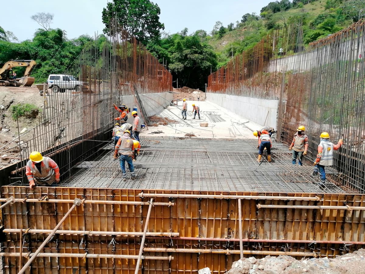 Suministrada / armado de acero, Box Culvert K0+02