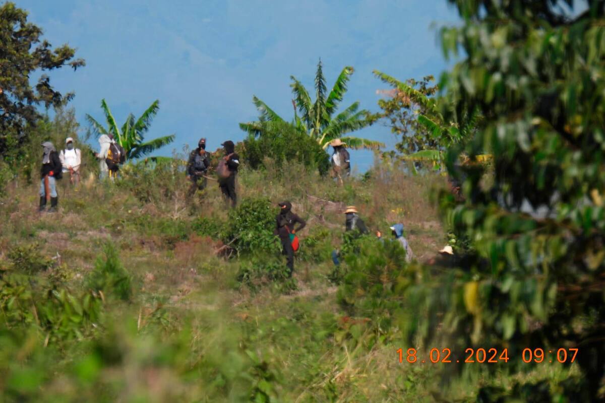 Denuncian que agresores llevaron a cabo retenes ilegales y retuvieron a personas que transitaban por el lugar, al ingresar a predios de Smurfit Kappa Colombia. Suministrada/VANGUARDIA