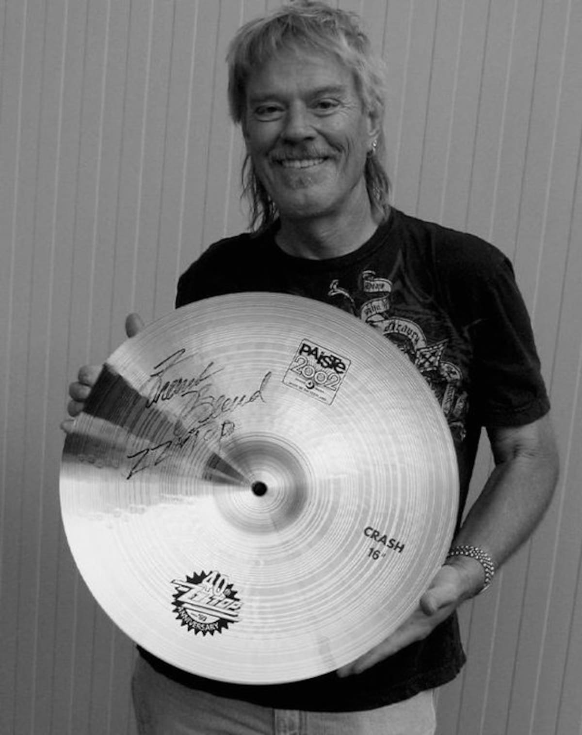 Frank Beard, el baterista de ZZ Top durante 56 años, murió a los 77 en cuidados paliativos en su rancho de Richmond, Texas, rodeado de su familia.